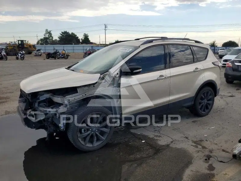 2017 Ford ESCAPE photo