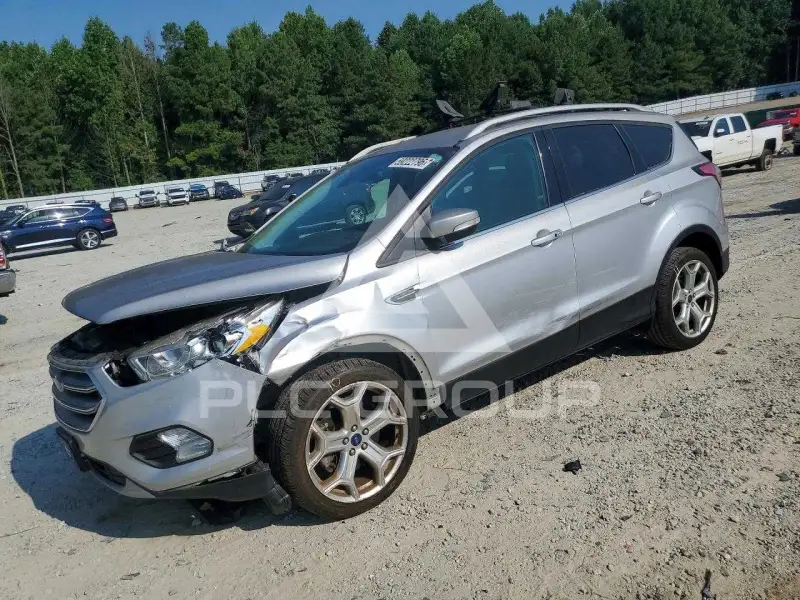 2017 Ford ESCAPE photo