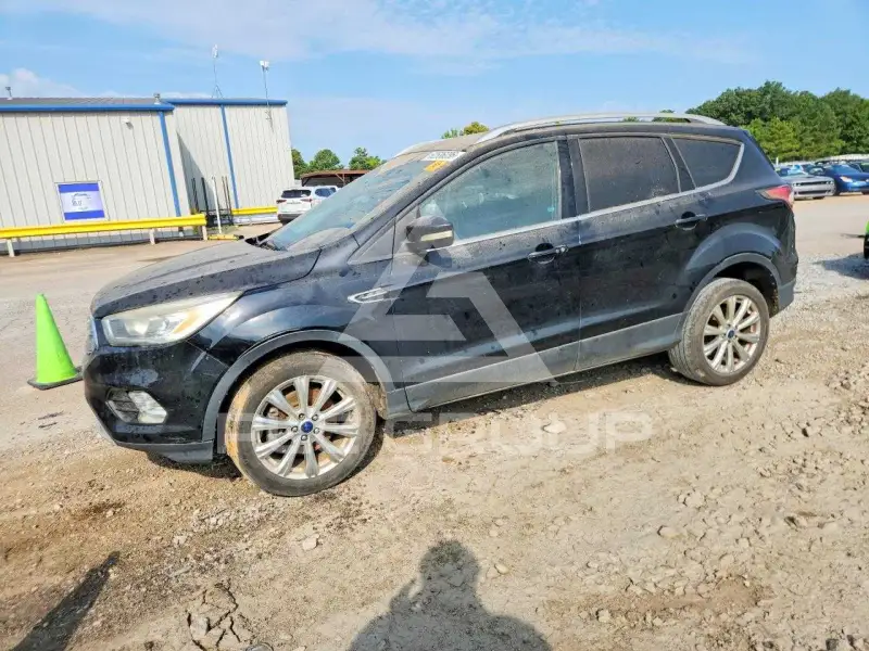 2017 Ford ESCAPE photo