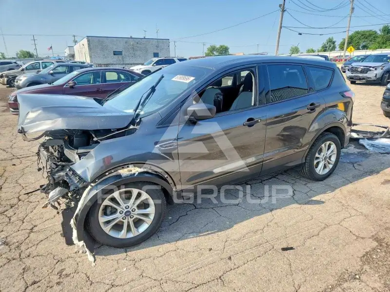 2017 Ford ESCAPE photo