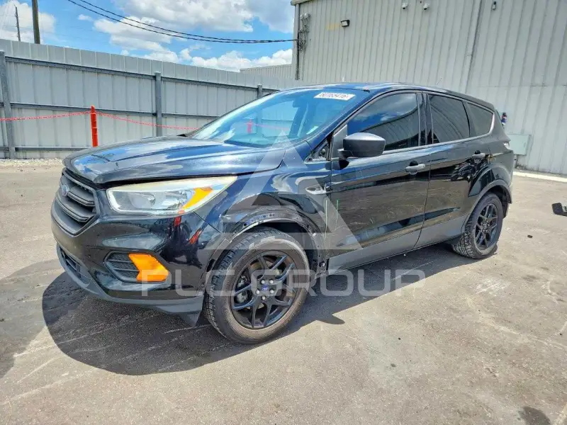 2017 Ford ESCAPE photo