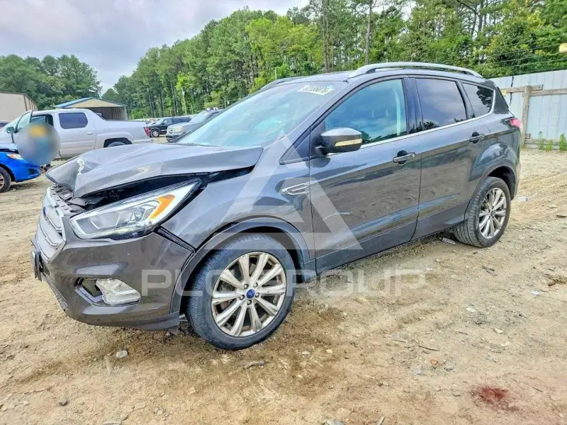 2017 Ford ESCAPE photo