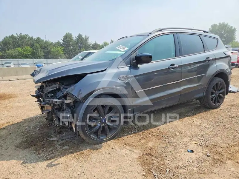 2017 Ford ESCAPE photo