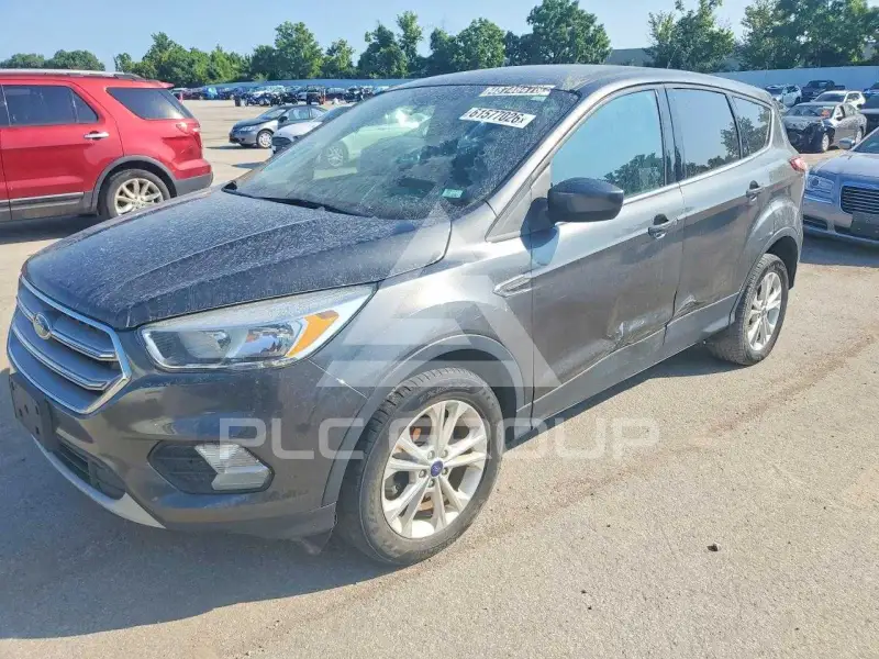 2017 Ford ESCAPE photo
