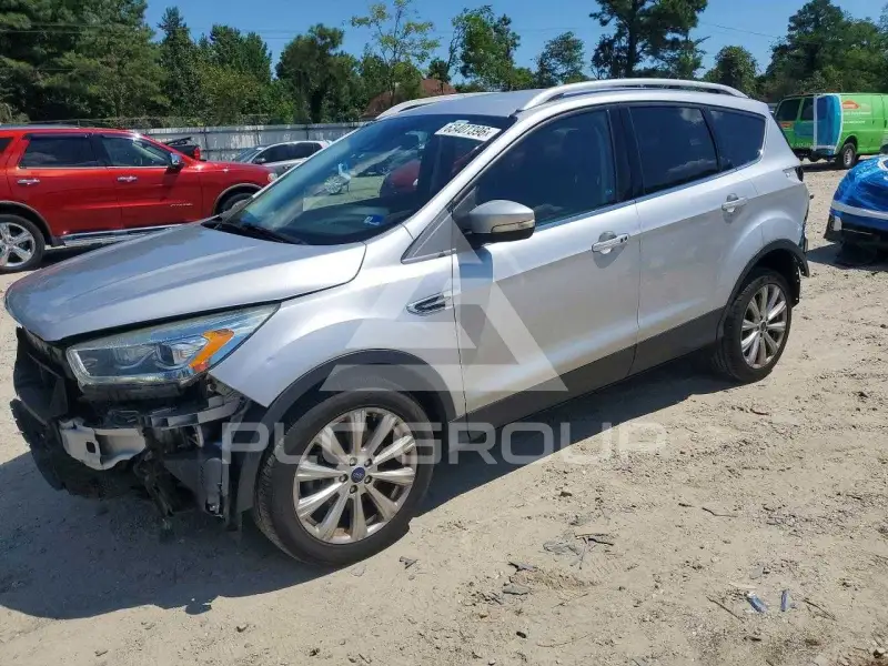 2017 Ford ESCAPE photo