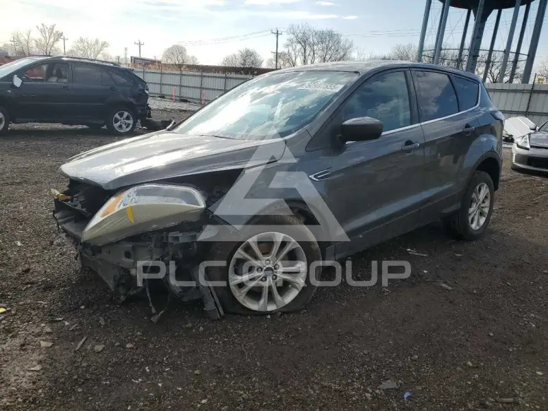 2017 Ford ESCAPE фото
