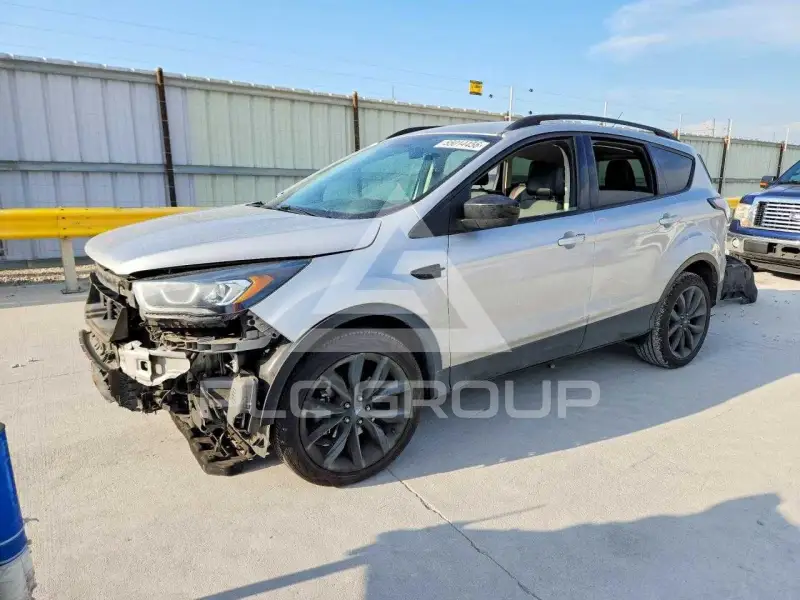 2017 Ford ESCAPE фото