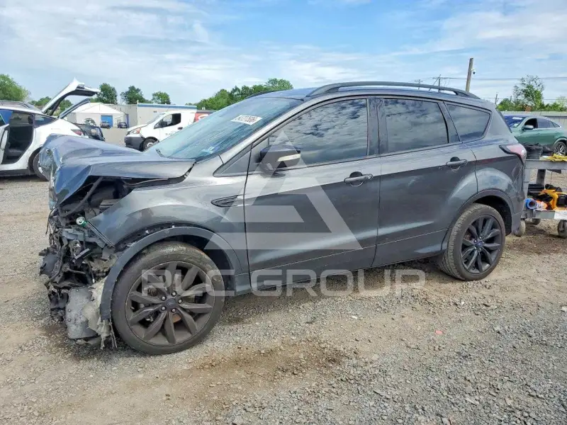 2017 Ford ESCAPE фото