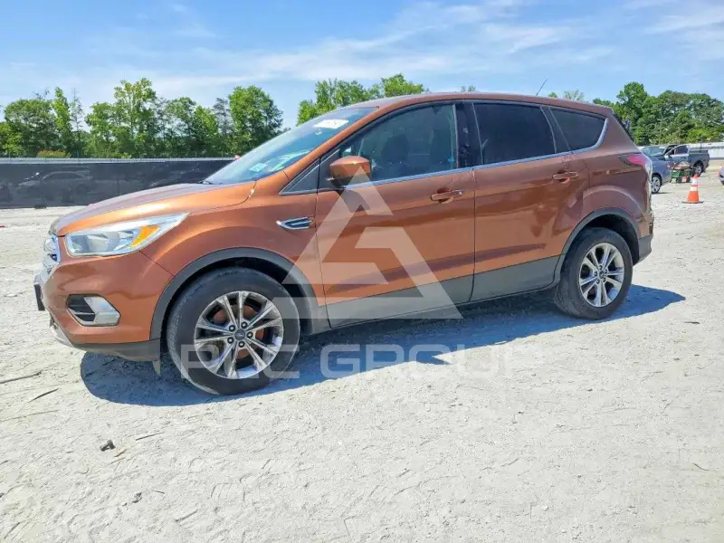 2017 Ford ESCAPE фото