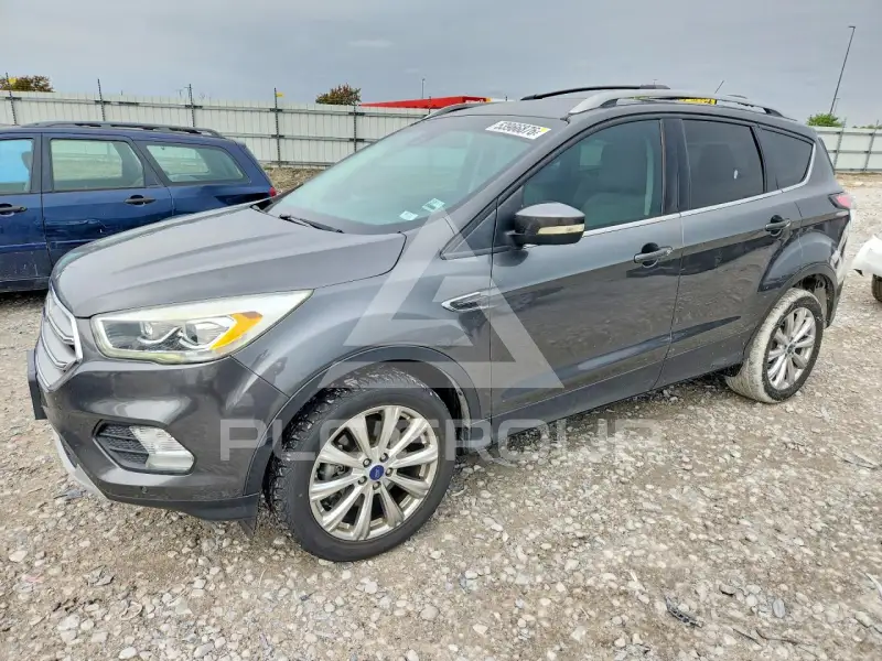 2017 Ford ESCAPE photo