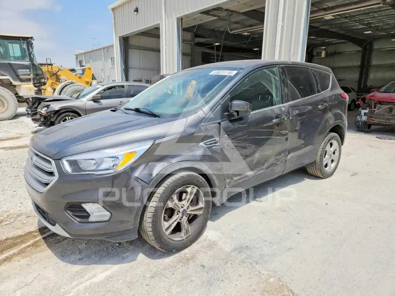 2017 Ford ESCAPE photo