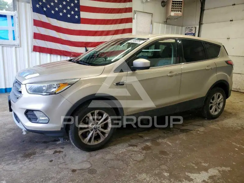 2017 Ford ESCAPE фото