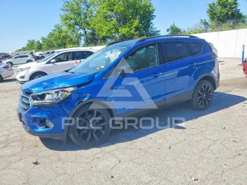 2017 Ford ESCAPE фото