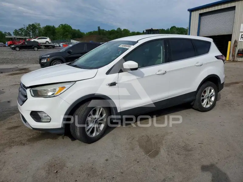 2017 Ford ESCAPE фото