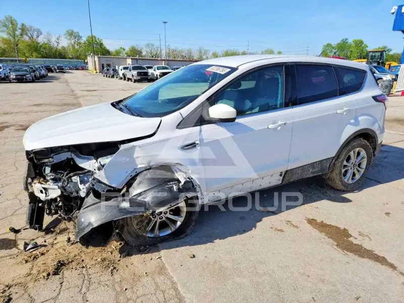 2017 Ford ESCAPE фото