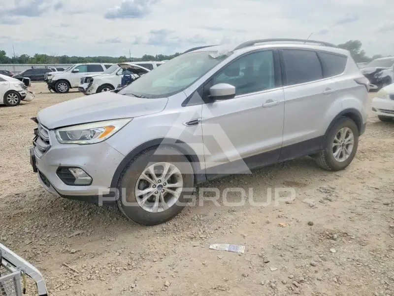 2017 Ford ESCAPE photo