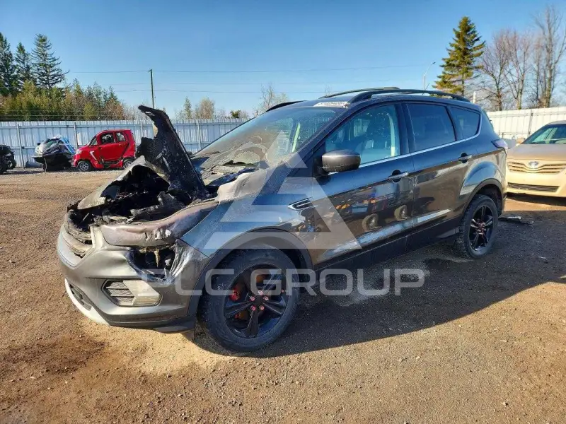 2017 Ford ESCAPE photo
