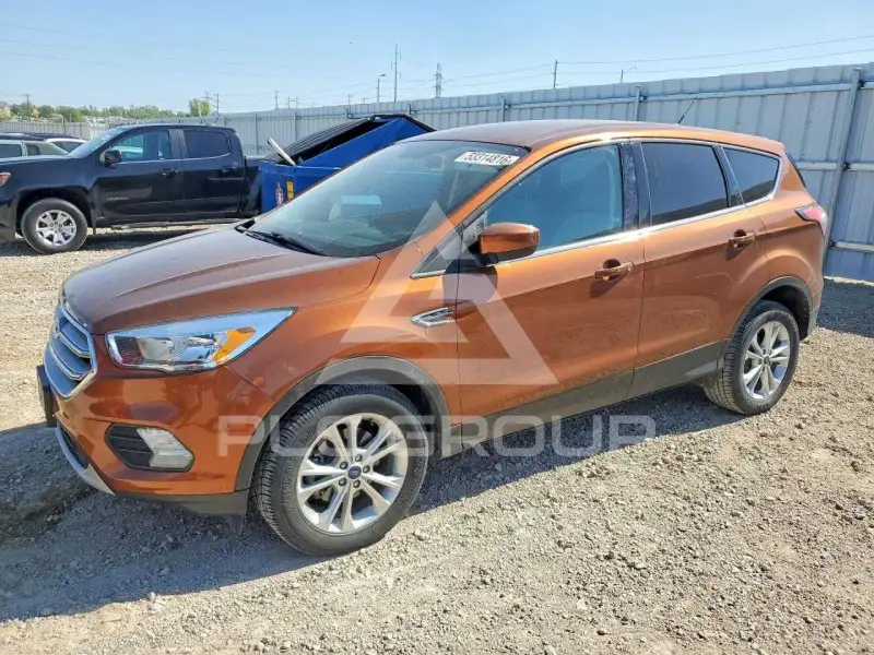 2017 Ford ESCAPE фото