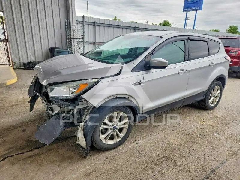 2017 Ford ESCAPE фото