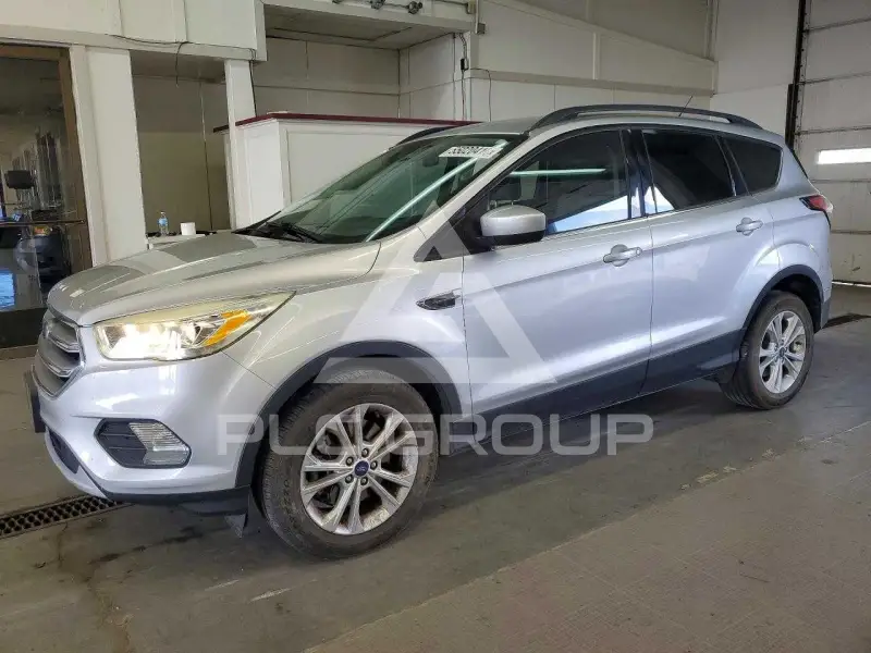 2017 Ford ESCAPE photo