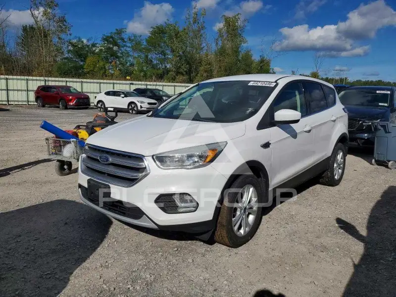 2017 Ford ESCAPE фото