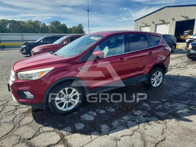 2017 Ford ESCAPE photo