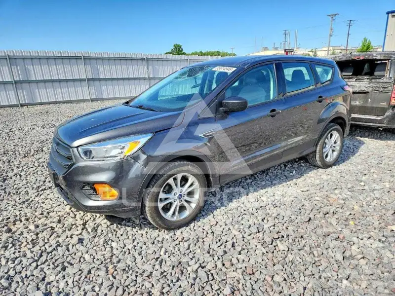 2017 Ford ESCAPE photo
