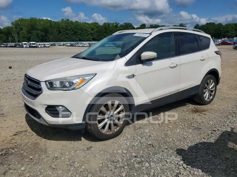 2017 Ford ESCAPE photo