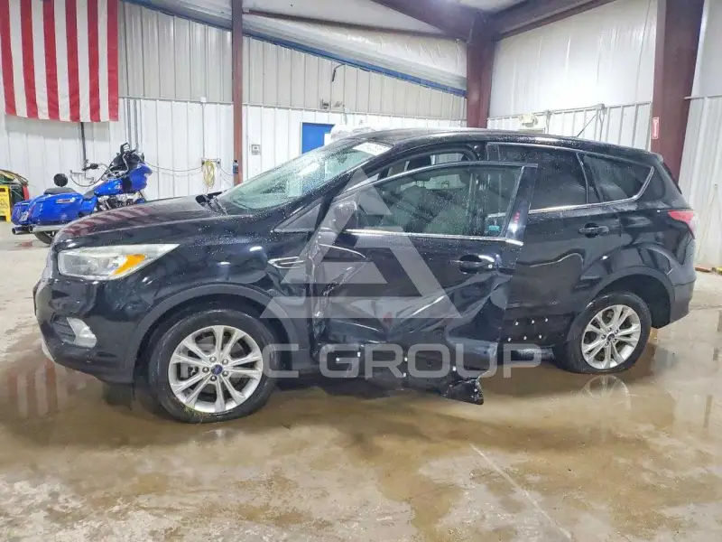 2017 Ford ESCAPE фото