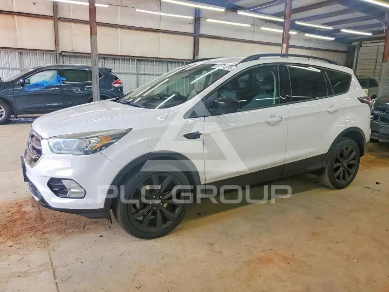 2017 Ford ESCAPE фото