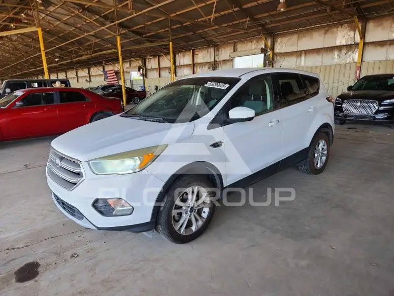 2017 Ford ESCAPE photo