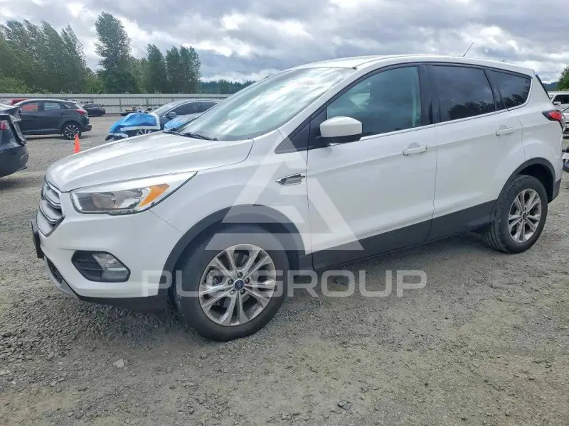 2017 Ford ESCAPE фото