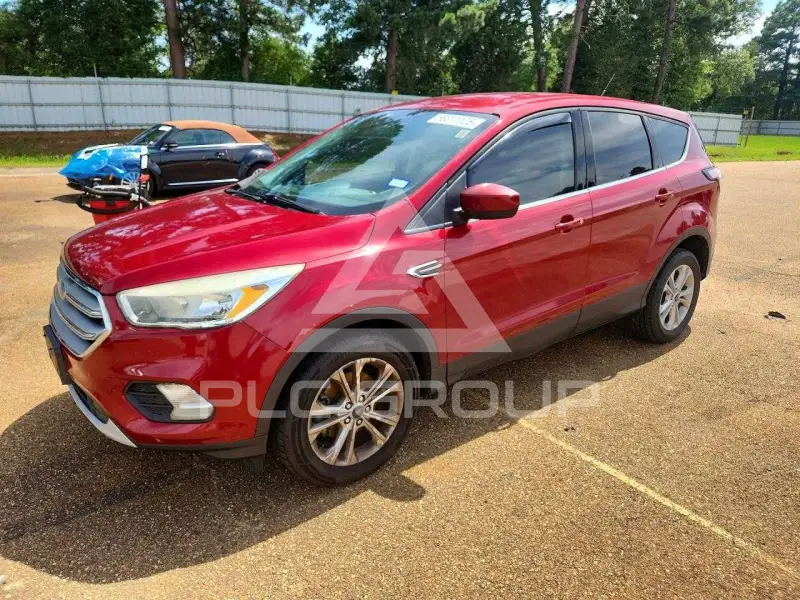 2017 Ford ESCAPE photo