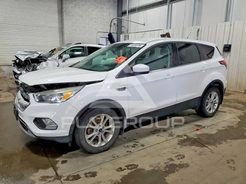 2017 Ford ESCAPE фото