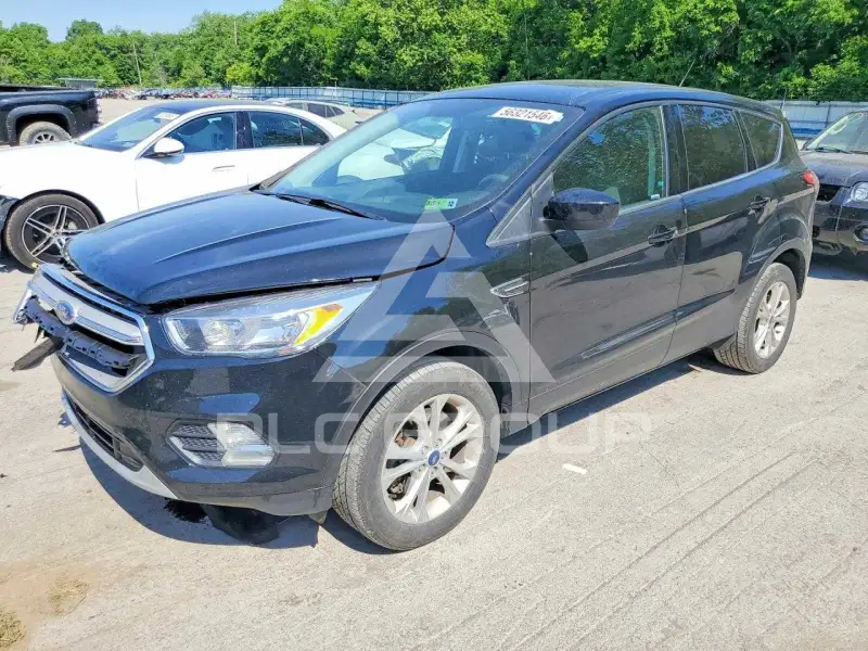 2017 Ford ESCAPE photo