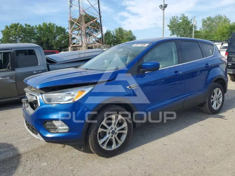 2017 Ford ESCAPE photo