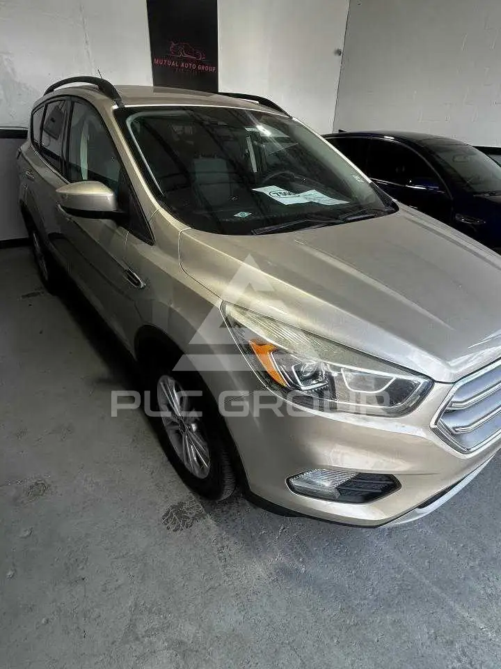 2017 Ford ESCAPE photo