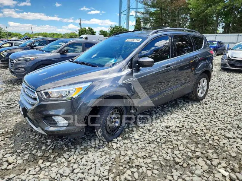 2017 Ford ESCAPE photo