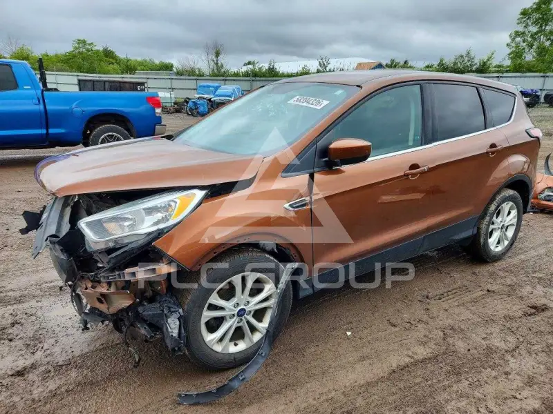 2017 Ford ESCAPE photo