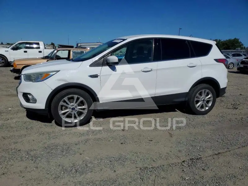 2017 Ford ESCAPE фото