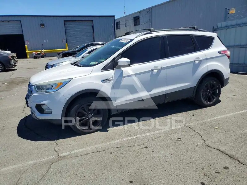 2017 Ford ESCAPE фото