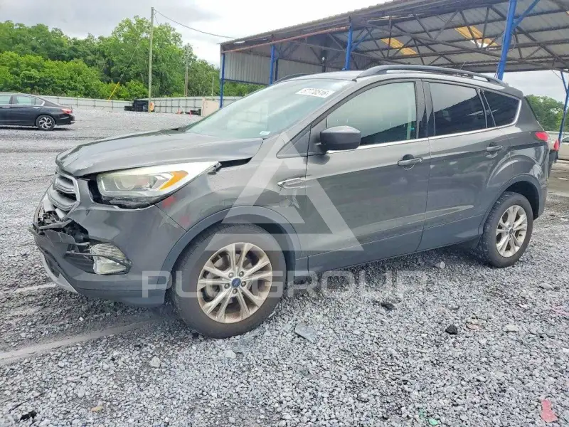 2017 Ford ESCAPE photo