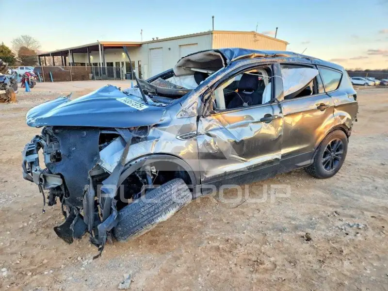 2017 Ford ESCAPE photo