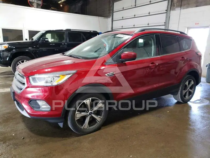 2017 Ford ESCAPE photo