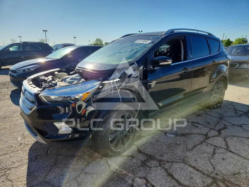 2017 Ford ESCAPE photo
