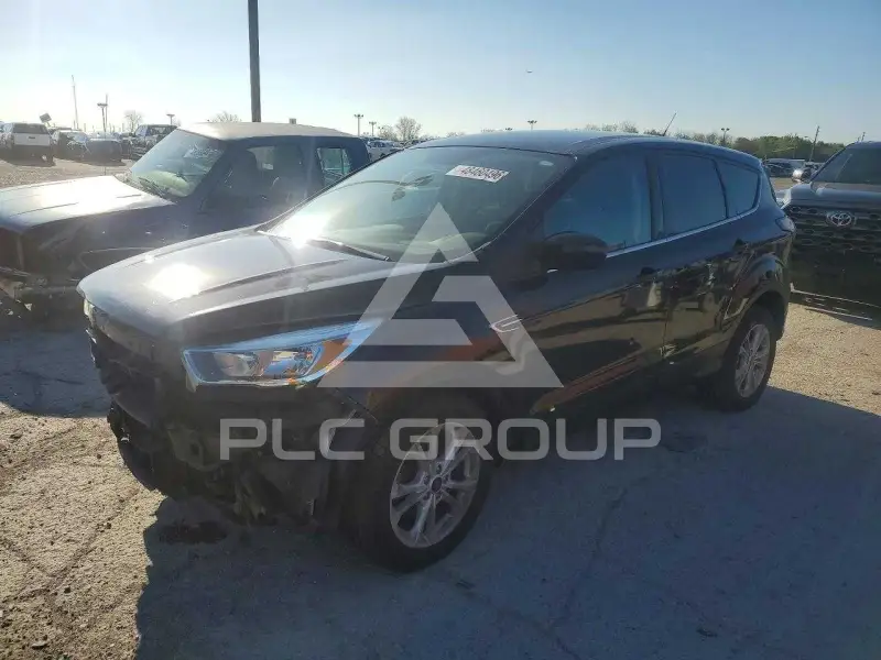 2017 Ford ESCAPE photo