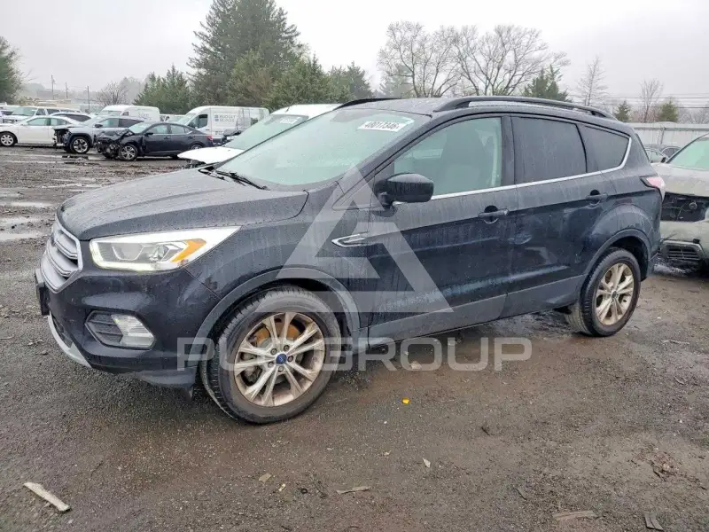 2017 Ford ESCAPE photo