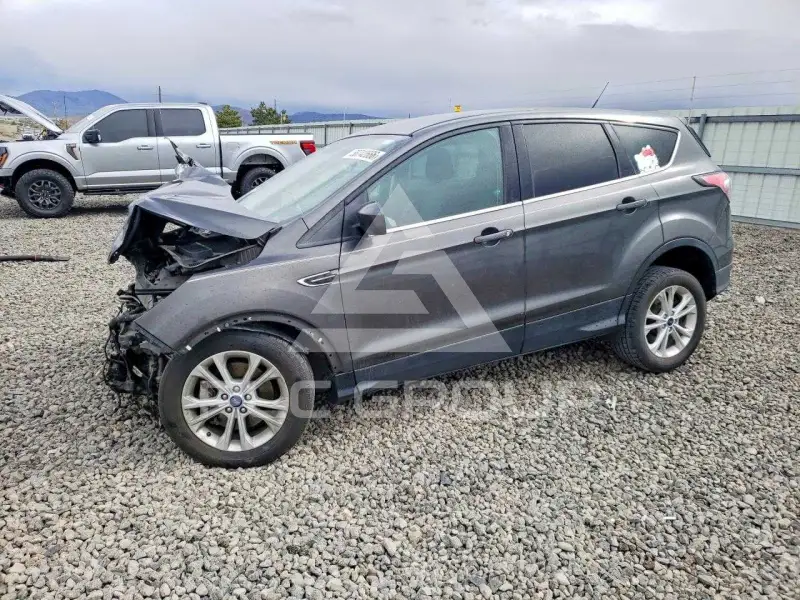 2017 Ford ESCAPE фото