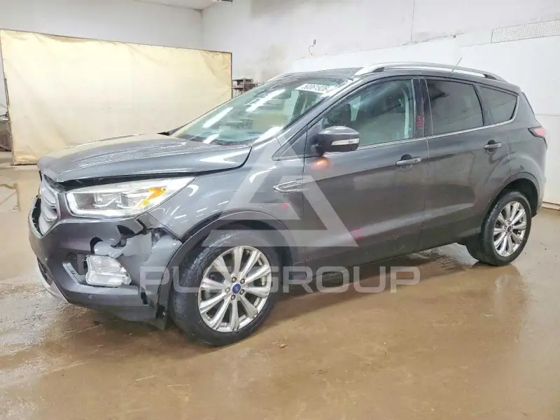 2017 Ford ESCAPE photo