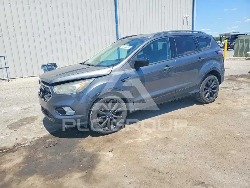 2017 Ford ESCAPE photo